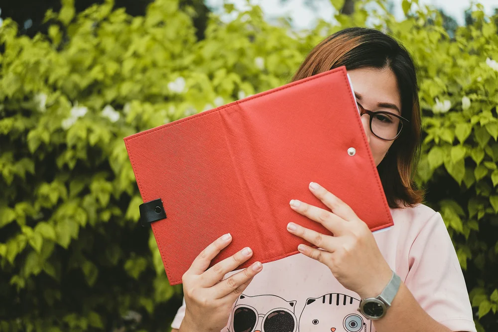 کتاب های جدید 2025 1 Services Education portfolio 2